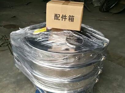 打包完畢，準(zhǔn)備裝箱發(fā)貨啦！